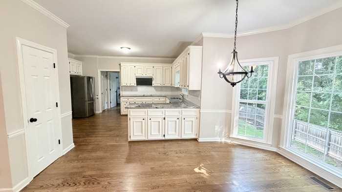 10575 Aviary Dr - Photo 6 of 21
