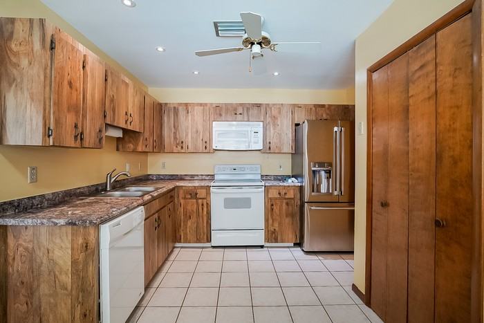 540 Haverlake Cir - Photo 6 of 15