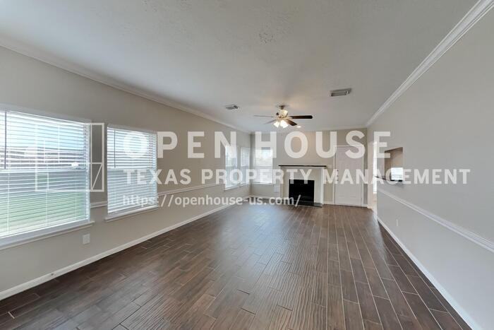 1343 Edenderry Ln - Photo 5 of 20