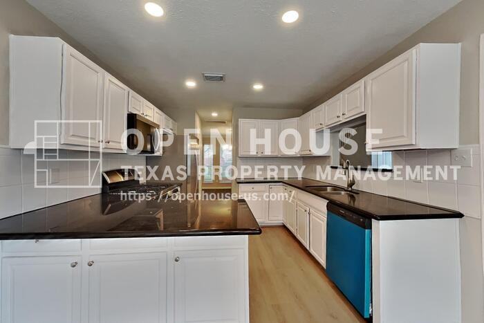 1343 Edenderry Ln - Photo 6 of 20