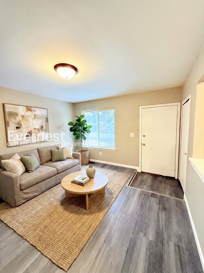 23569 Stewart Ave - Photo 2 of 22