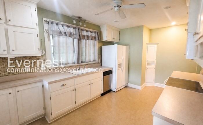 2412 Inga St - Photo 6 of 12