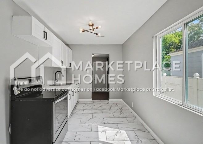 14364 Lamphere St - Photo 7 of 26