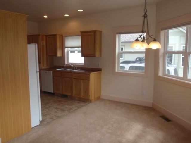 519 Lolo St - Photo 7 of 25