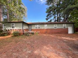 featured image of 284 E Holmes Rd
