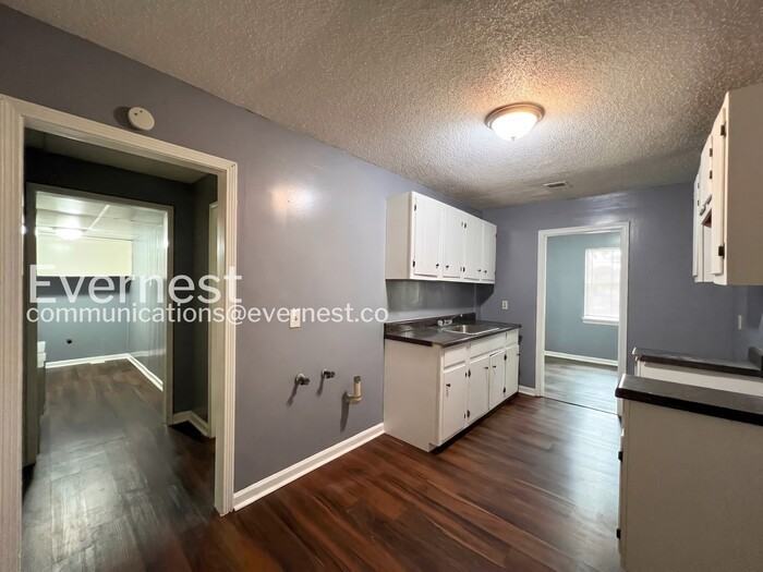 284 E Holmes Rd - Photo 6 of 26