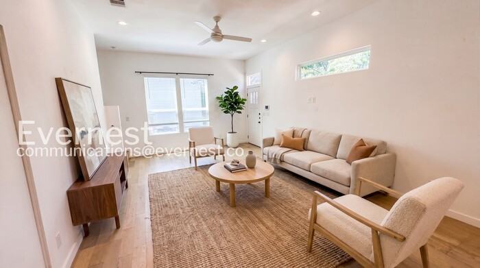 2507 E Commerce St #2 - Photo 3 of 26