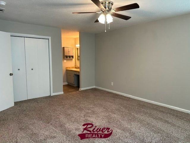2604 Carrington Dr - Photo 2 of 8