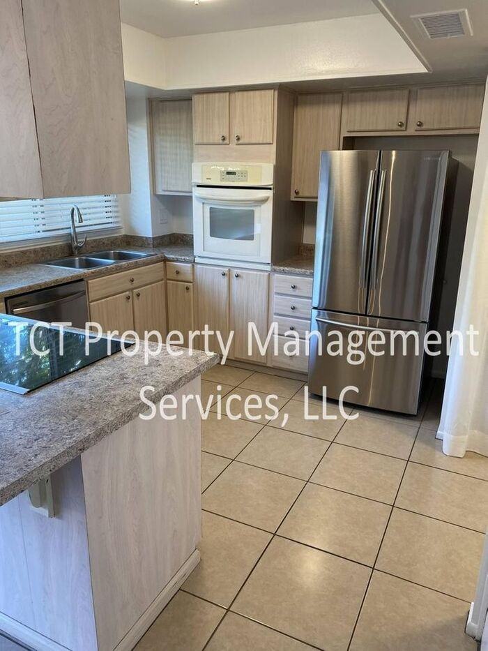 1725 E Ellis Dr - Photo 7 of 15