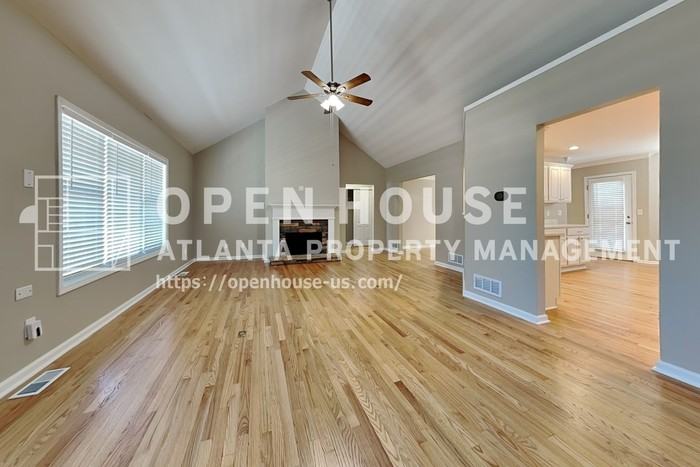112 Hickory View Ln - Photo 4 of 24