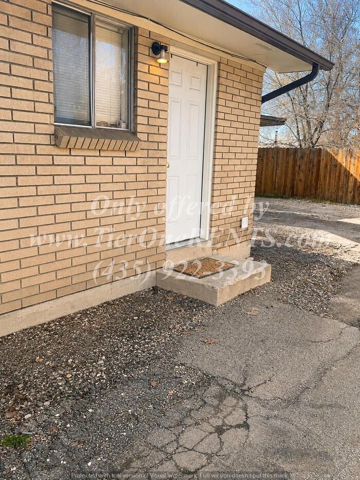 2277 E Gregson Ave - Photo 5 of 10