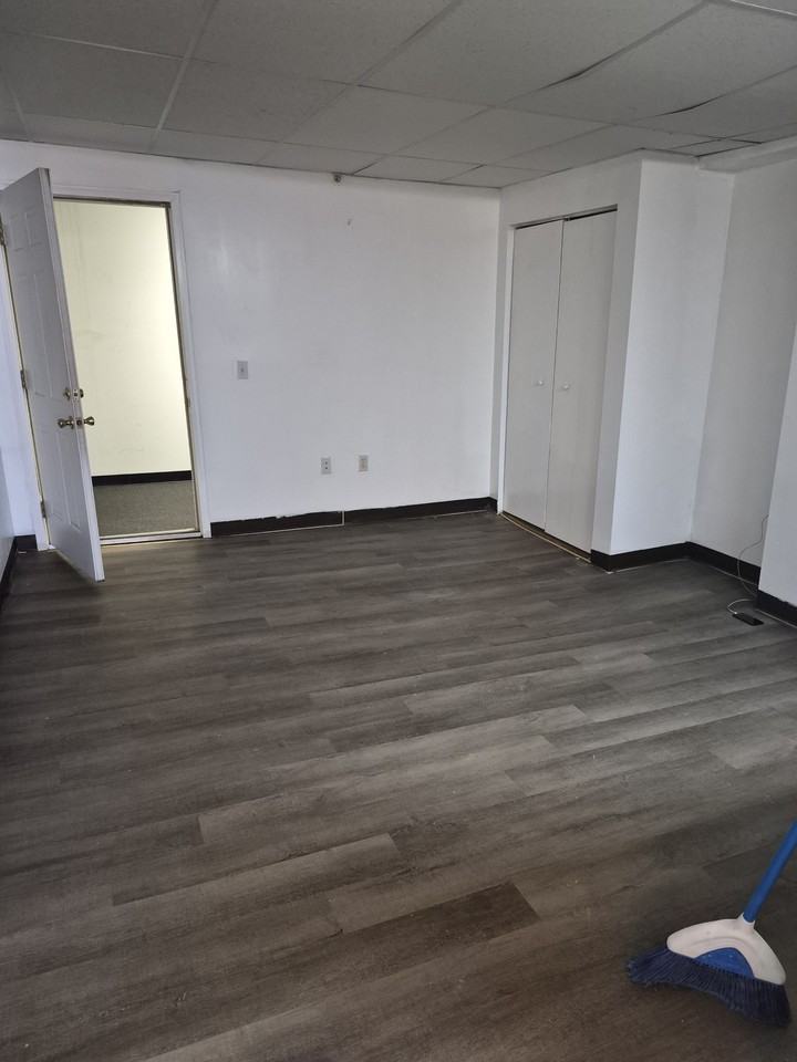 1419 N 2nd St #301 - Photo 7 of 15