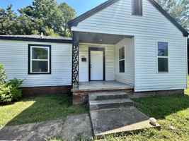 featured image of 906 N Royal St #NA