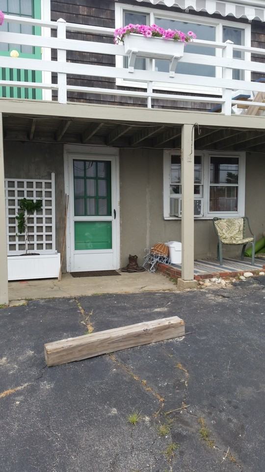 113 N Shore Blvd - Photo 2 of 6