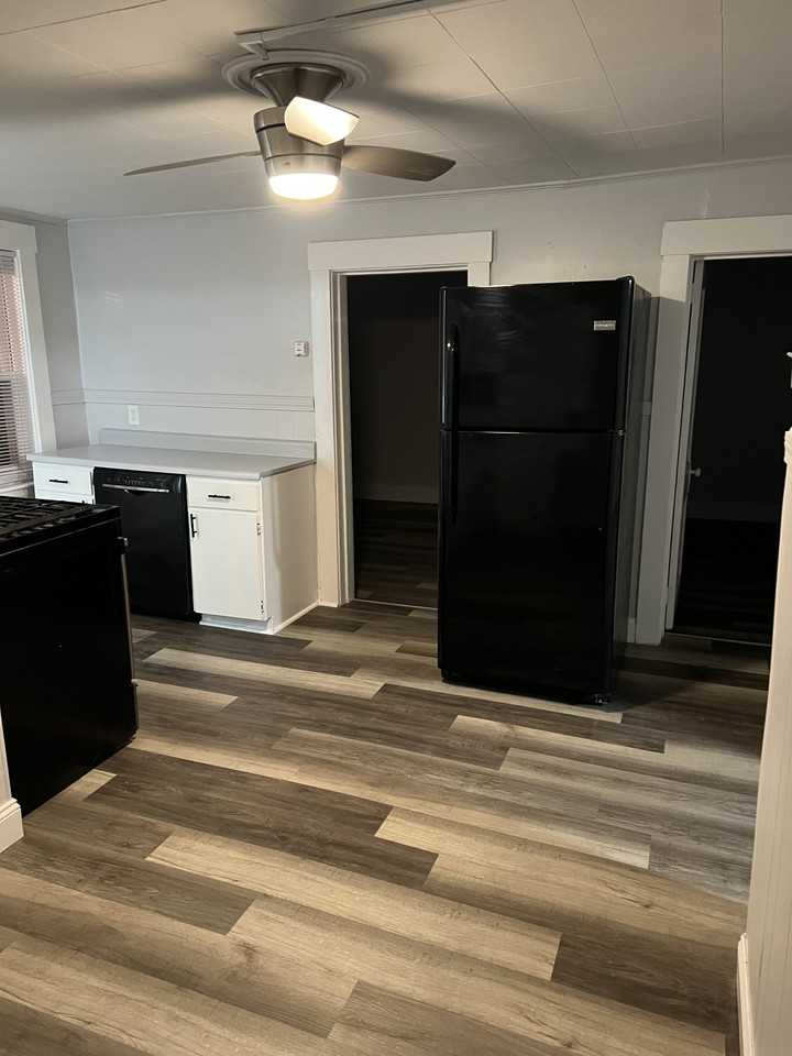 173 Madison St #1 - Photo 6 of 8