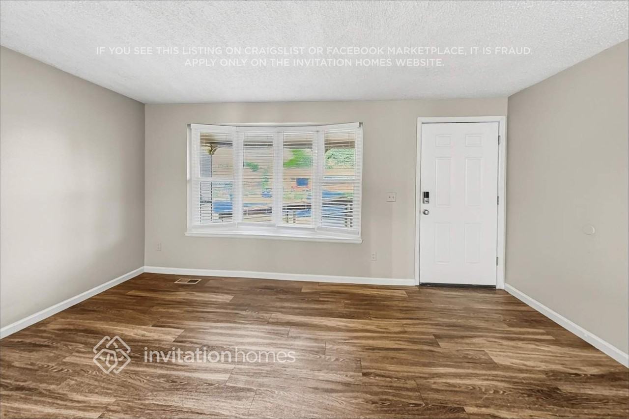 2676 E 117th Way - Photo 6 of 23