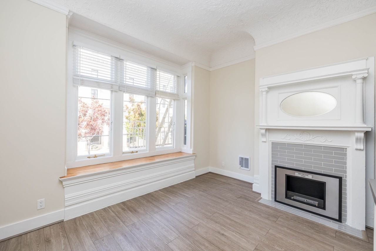 312 Baker - Photo 4 of 17