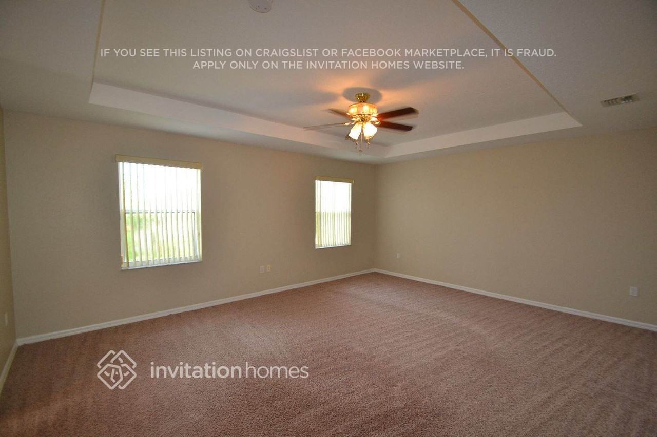 2048 Sw 176th Ter - Photo 7 of 12