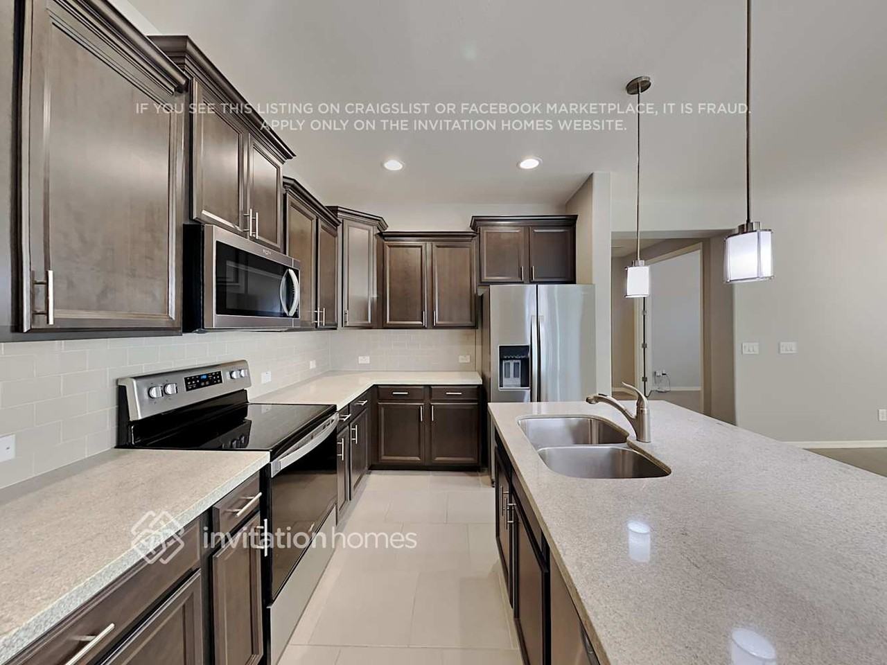 18210 W Carlota Ln - Photo 5 of 17