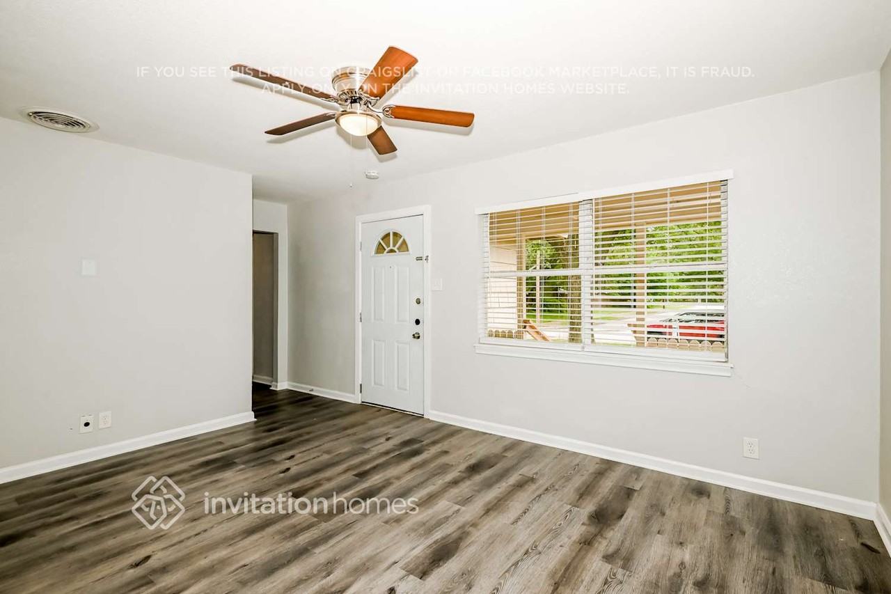 1501 Juanita Dr - Photo 2 of 16