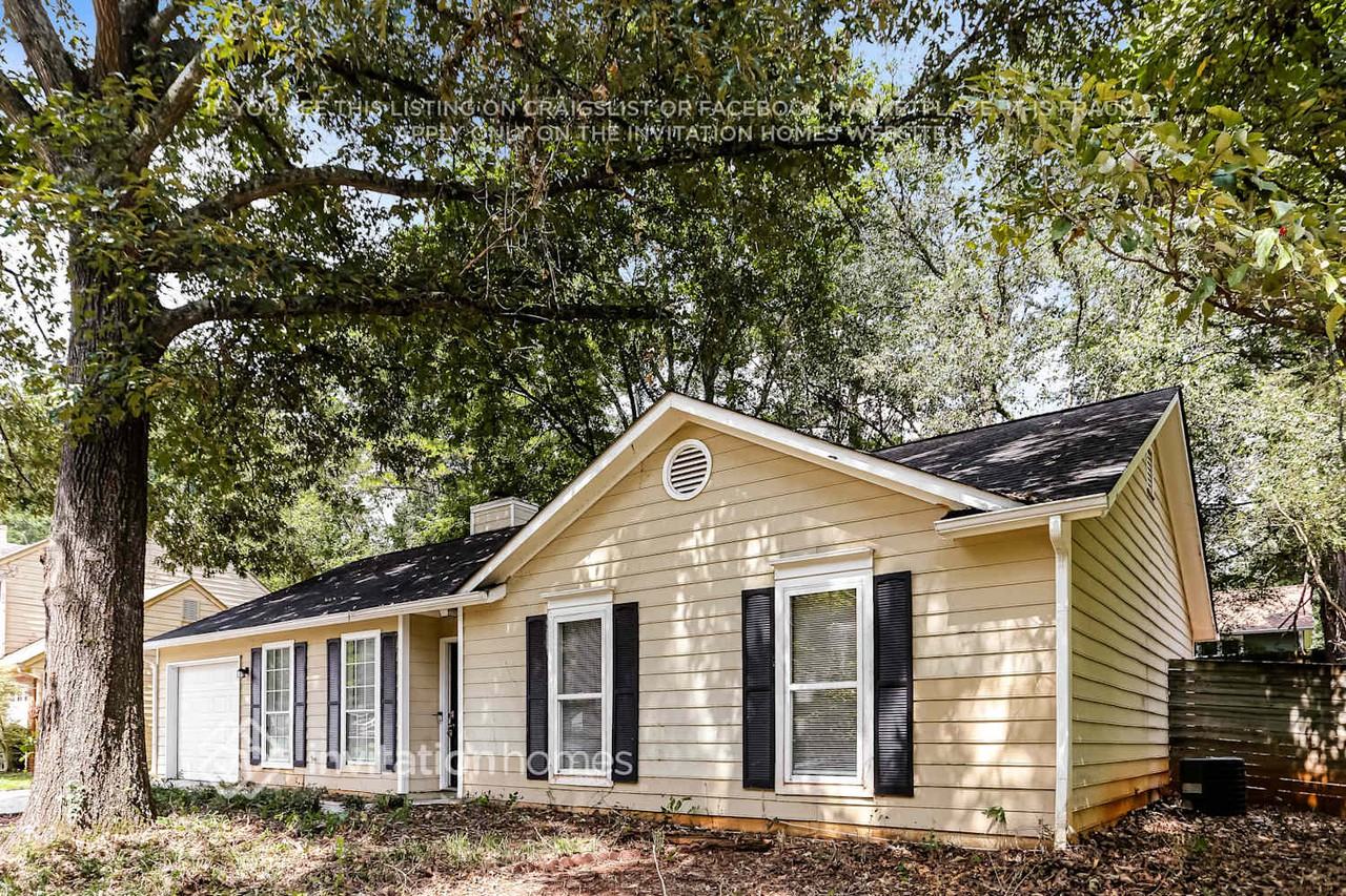 3041 Park Creek Ct - Photo 3 of 17