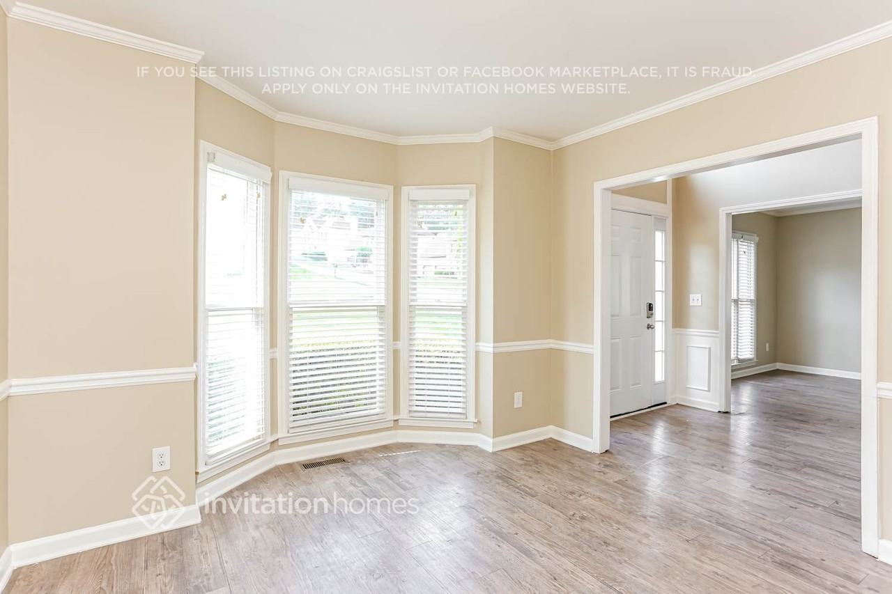 655 River Overlook Dr - Photo 6 of 19