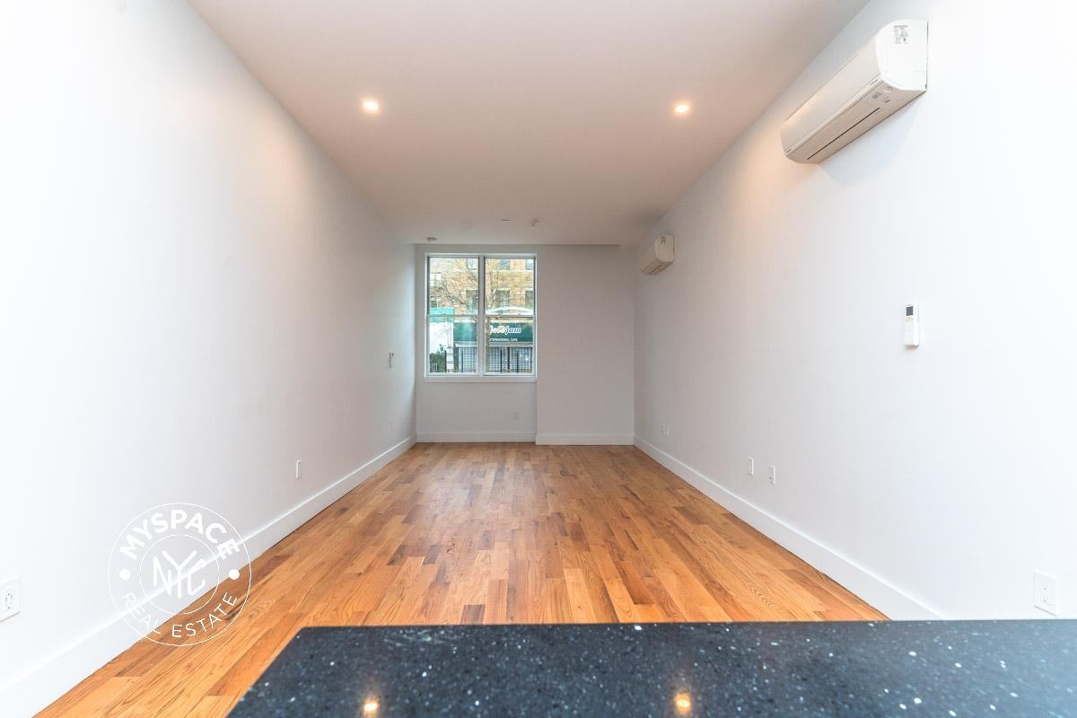 1076 Rogers Ave #1a - Photo 2 of 13