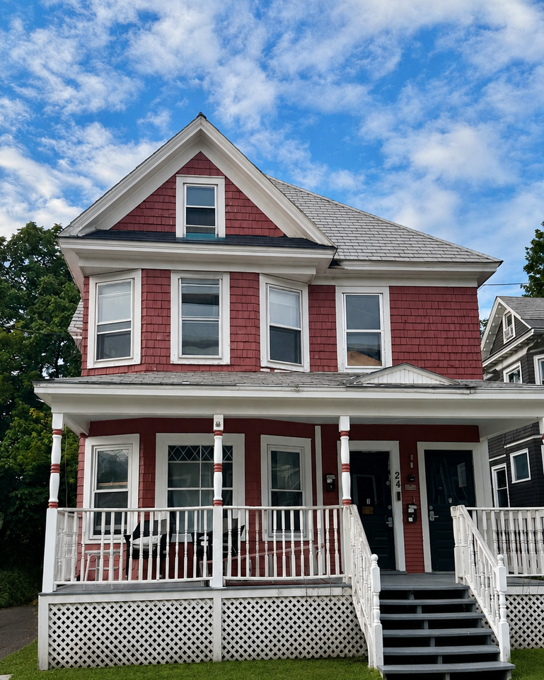 24 Bradley St #1