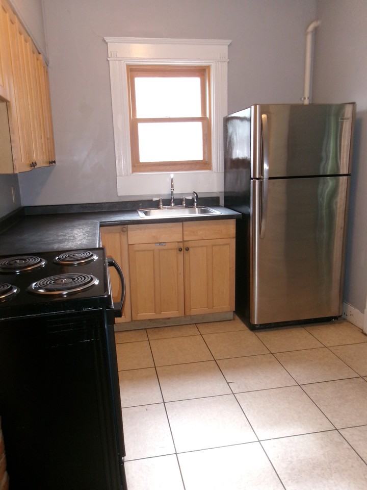 24 Bradley St #1 - Photo 7 of 25