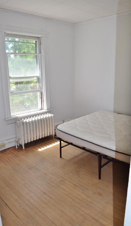 83 - 85 Hungerford Terrace - 2 #2 - Photo 6 of 13