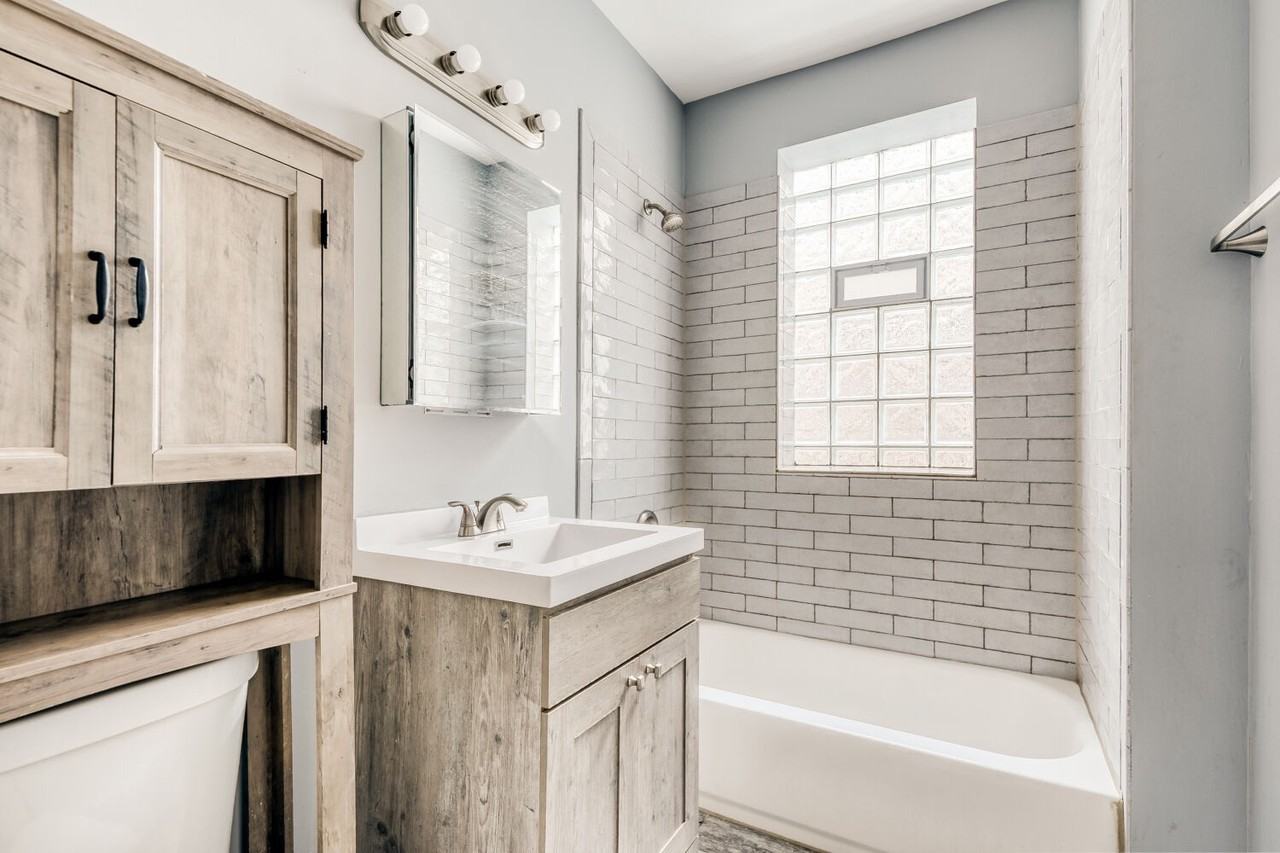 111 W 74th St - Photo 5 of 9