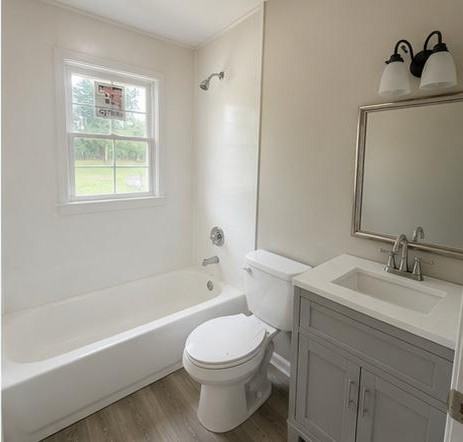 612 W College St - Photo 5 of 6