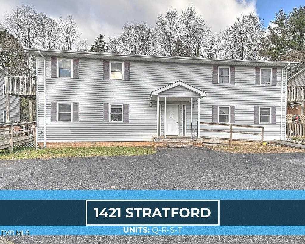 1405 Stratford Rd - Photo 3 of 10