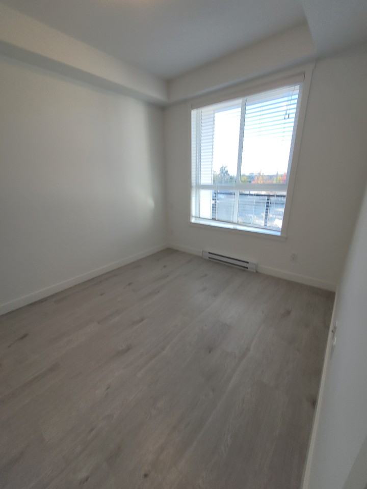 20362 72B Avenue #212 - Photo 2 of 10