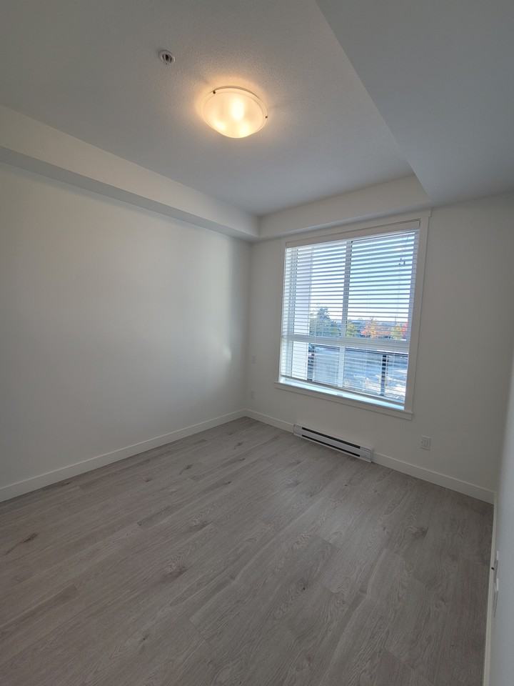 20362 72B Avenue #212 - Photo 3 of 10