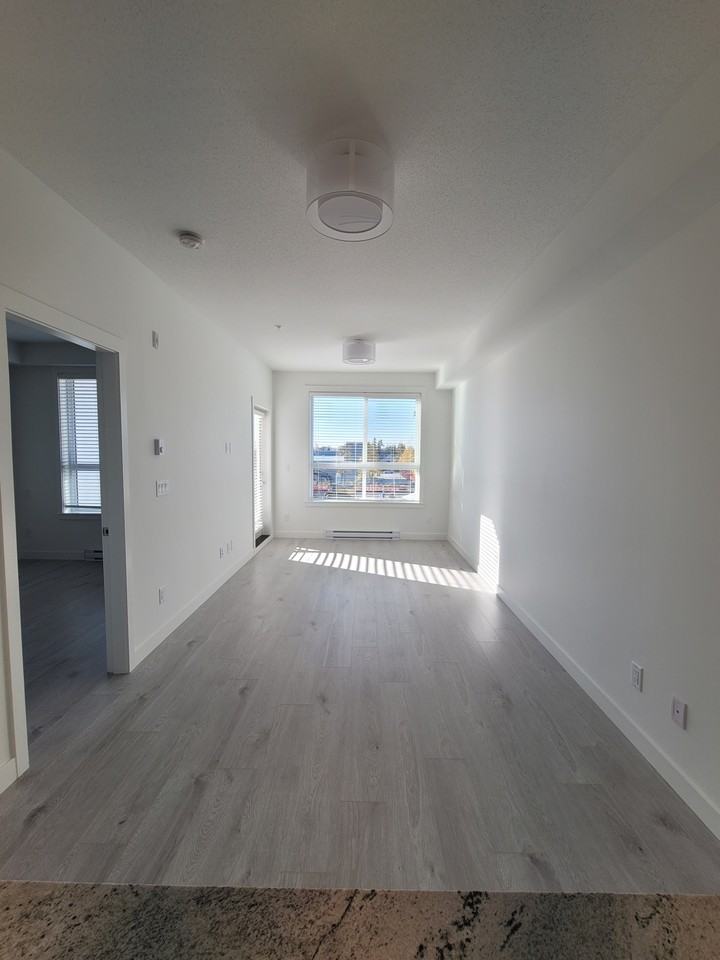 20362 72B Avenue #212 - Photo 5 of 10
