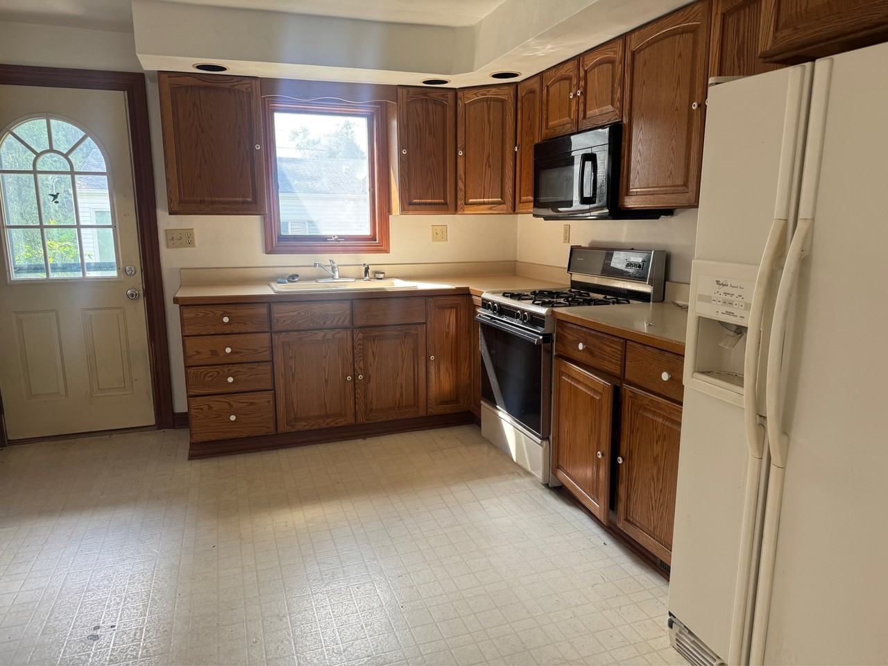 2324 Melrose St #1 - Photo 5 of 9