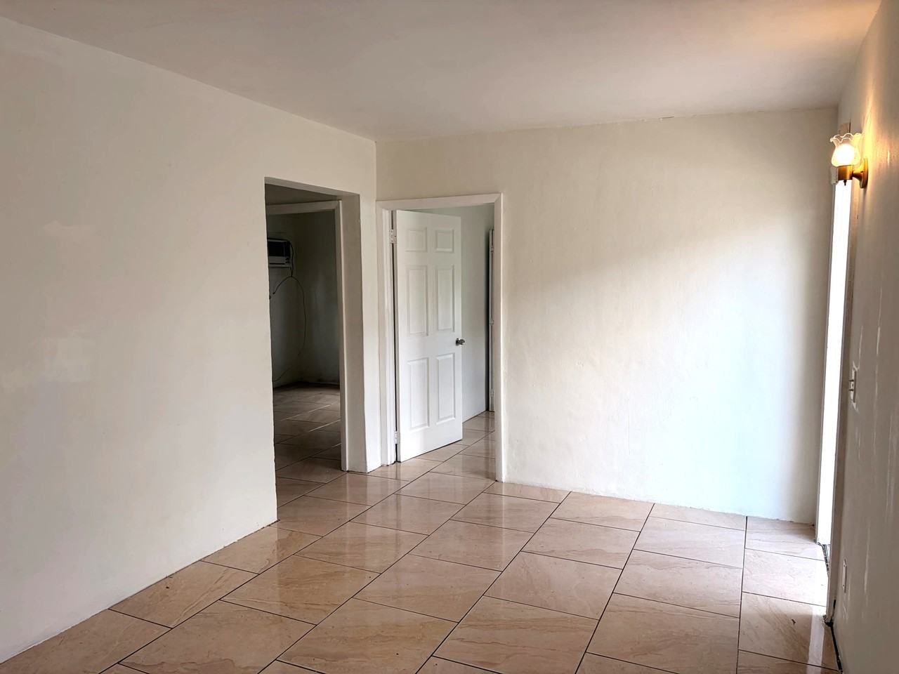 1310 Nw 9th Pl #1 - Photo 2 of 6
