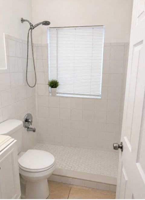 1310 Nw 9th Pl #1 - Photo 5 of 6