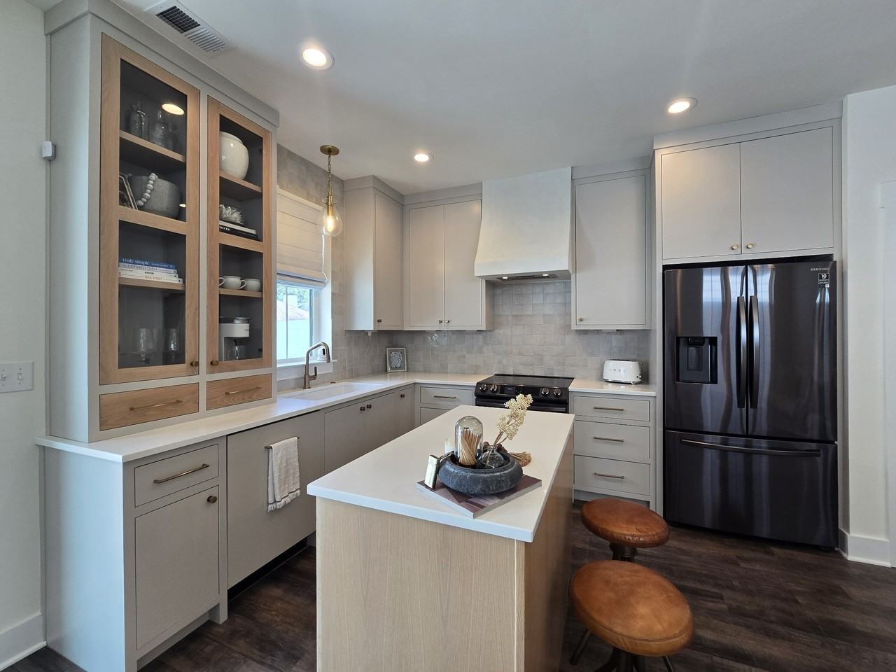 538 Taffy Way #1 - Photo 3 of 10