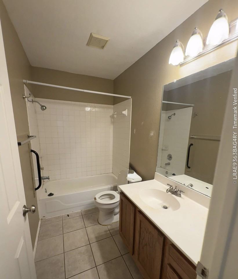 3126 Jazz St #1 - Photo 6 of 12