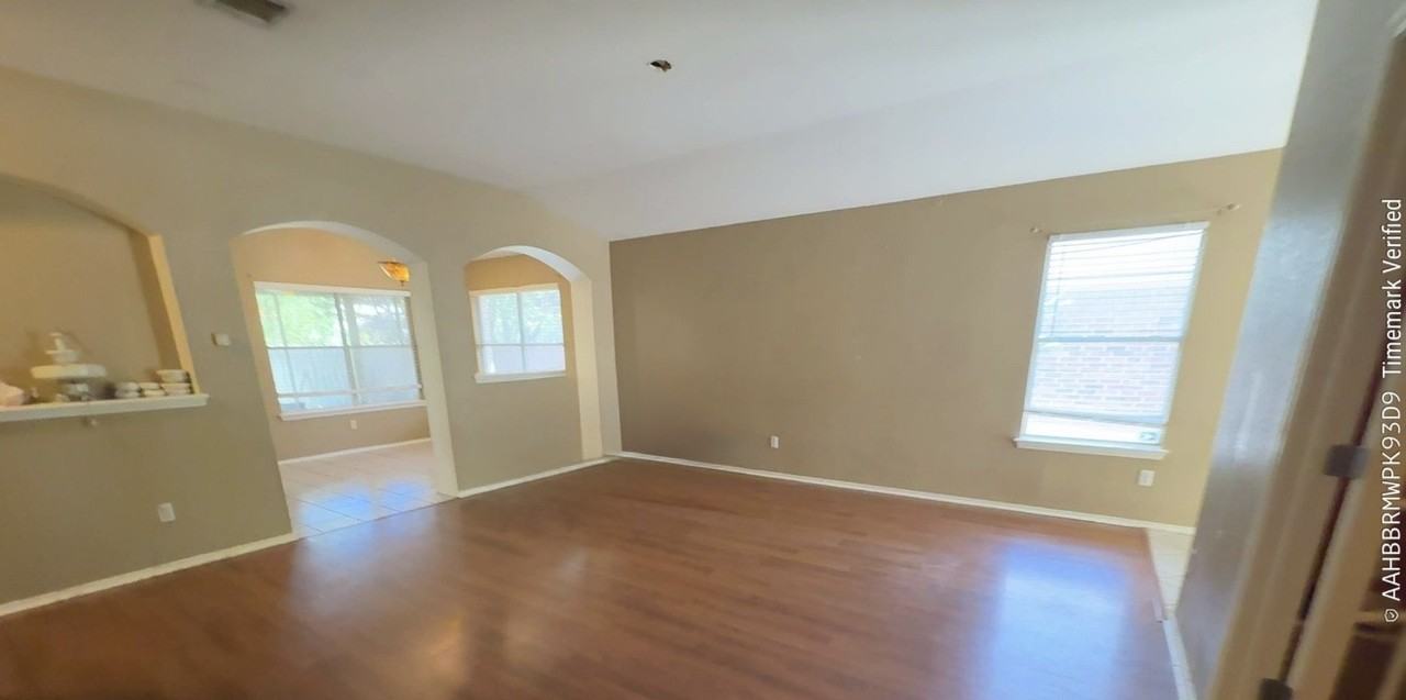 3126 Jazz St #1 - Photo 7 of 12