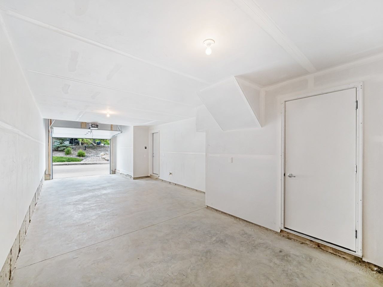 134 Walden Lane Se - Photo 4 of 23