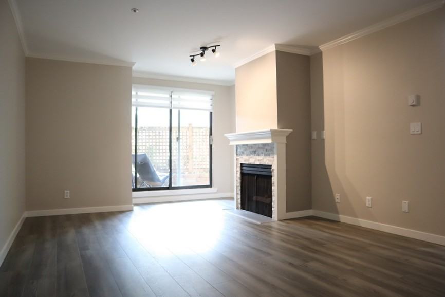2357 Whyte Ave - Photo 2 of 28
