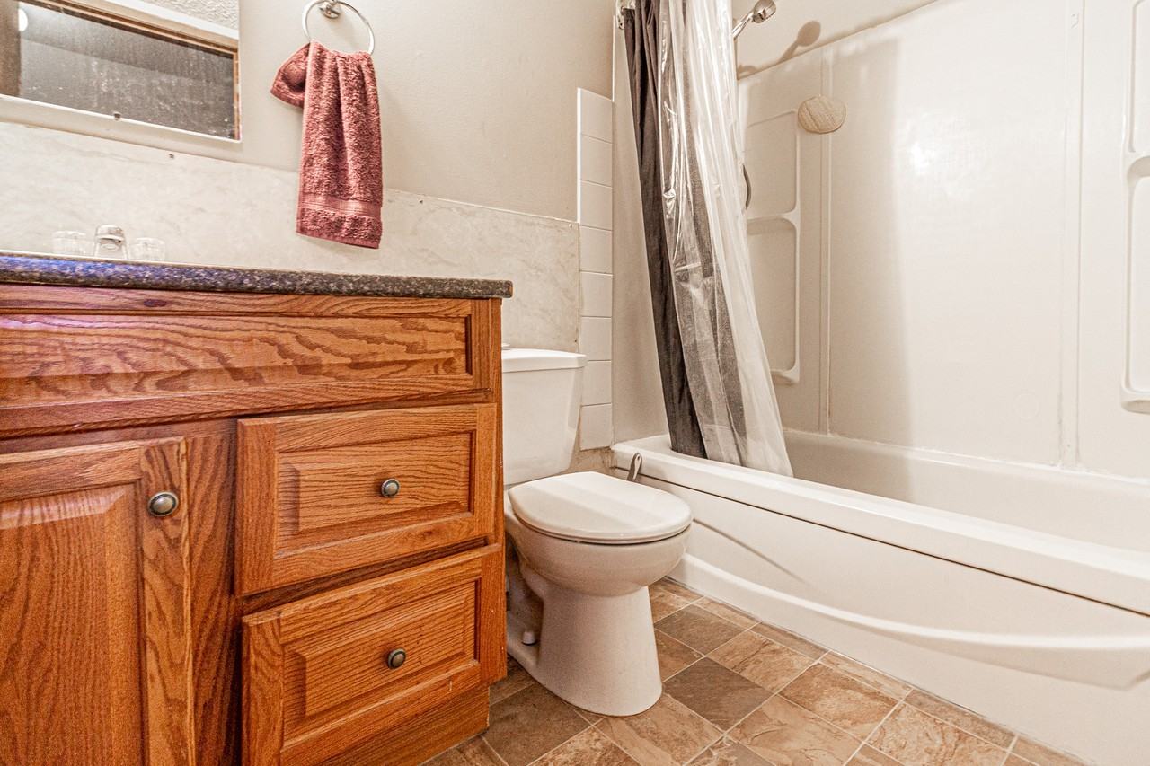 103C Stanley Ave - Photo 5 of 13