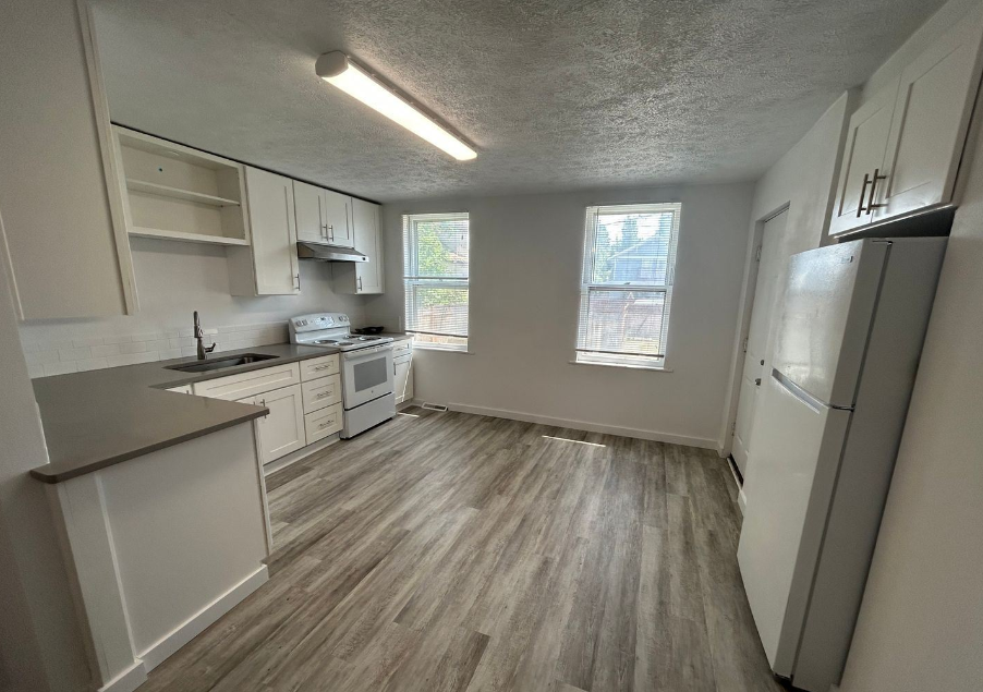 312 E Mission Ave #1 - Photo 4 of 19