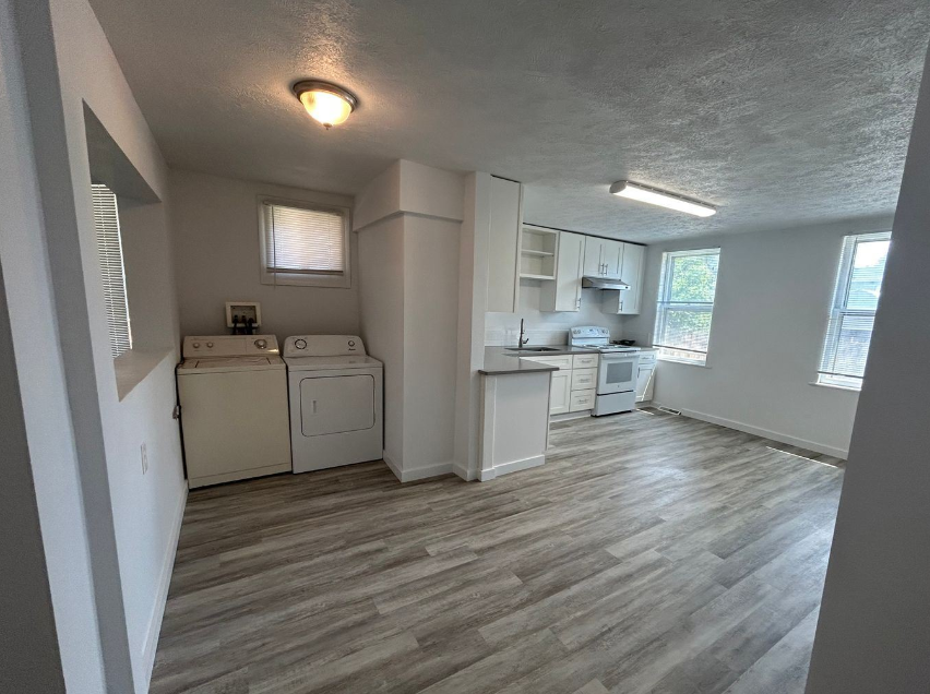 312 E Mission Ave #1 - Photo 5 of 19