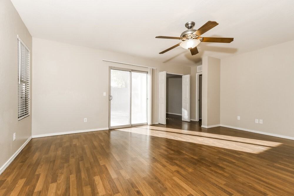 3127 W Park St - Photo 4 of 16