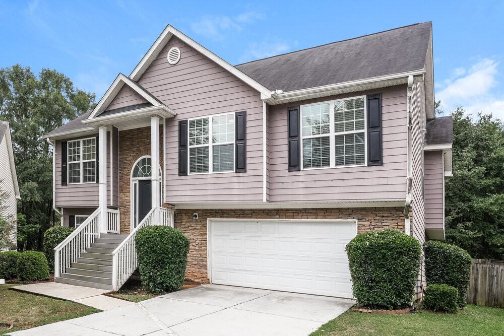 2452 Temple View Dr - Photo 4 of 17