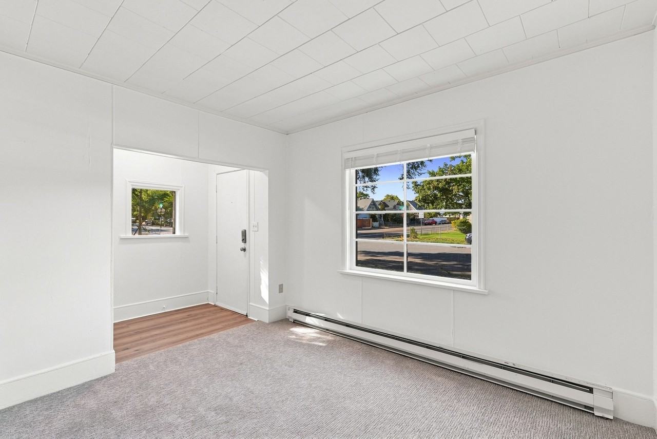 527 W Shannon Ave #1 - Photo 7 of 20